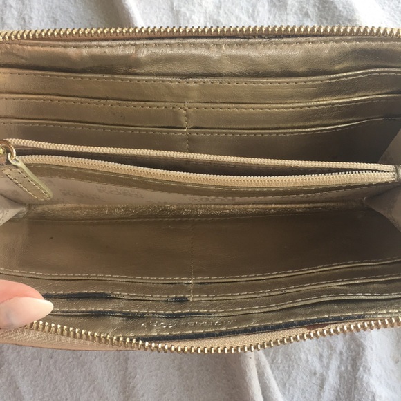 Michael Kors wallet - Picture 4 of 4